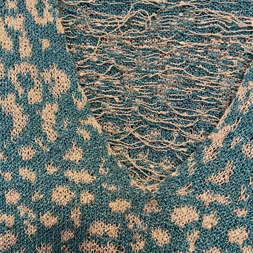 Vintage 80s French Rags hand loomed in California leopard print blue sweater - Picture 2 of 7